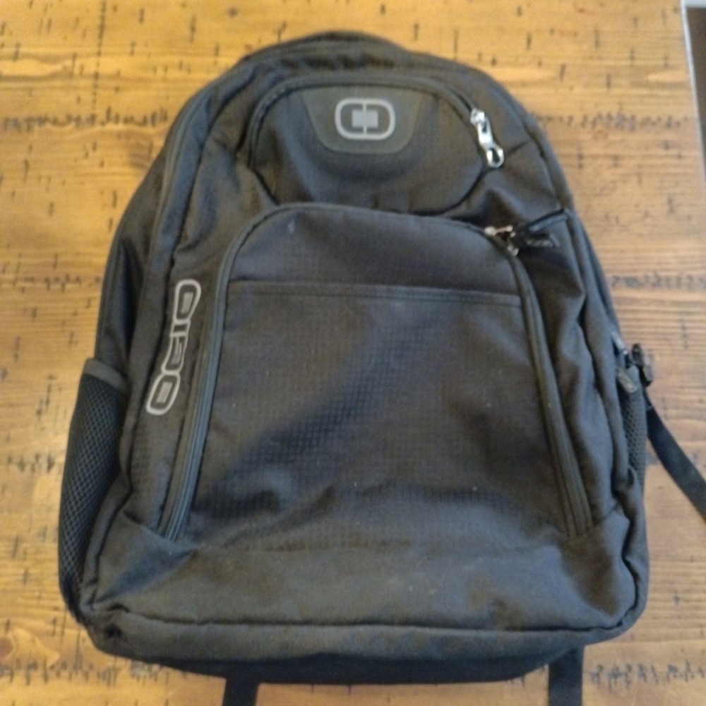 OGIO Excelsior Backpack Black Silver Laptop Bag Model 411069 s12